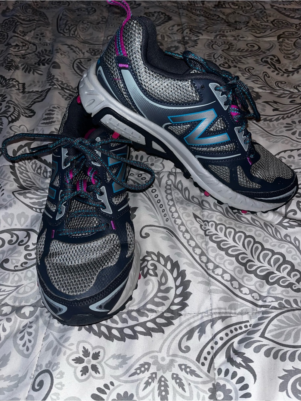 New Balance Women's Navy, Gray & Pink Trail Running Shoes